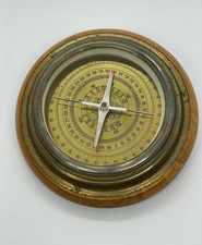 Alter Nautischer Kompass mit