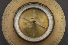 Antiker Lenseatischer Kompass-