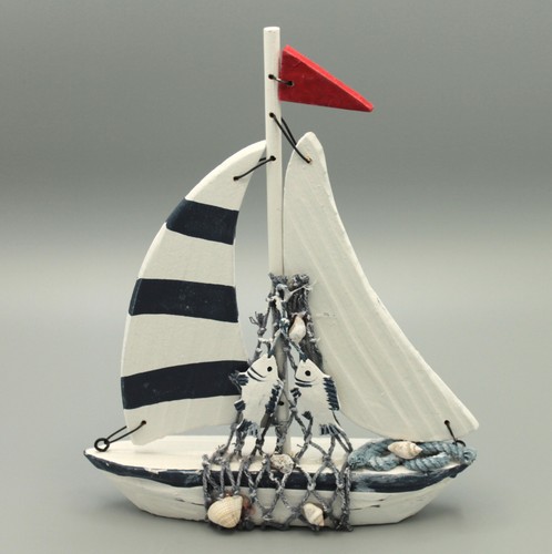 Deko segelboot aus holz mit - segelboot,